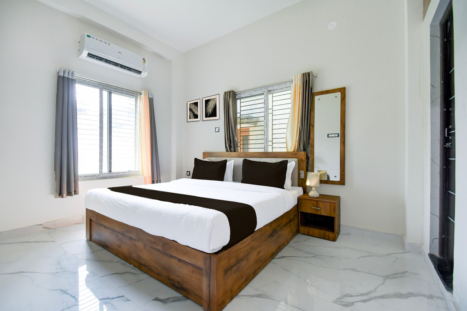 Ac loft Room